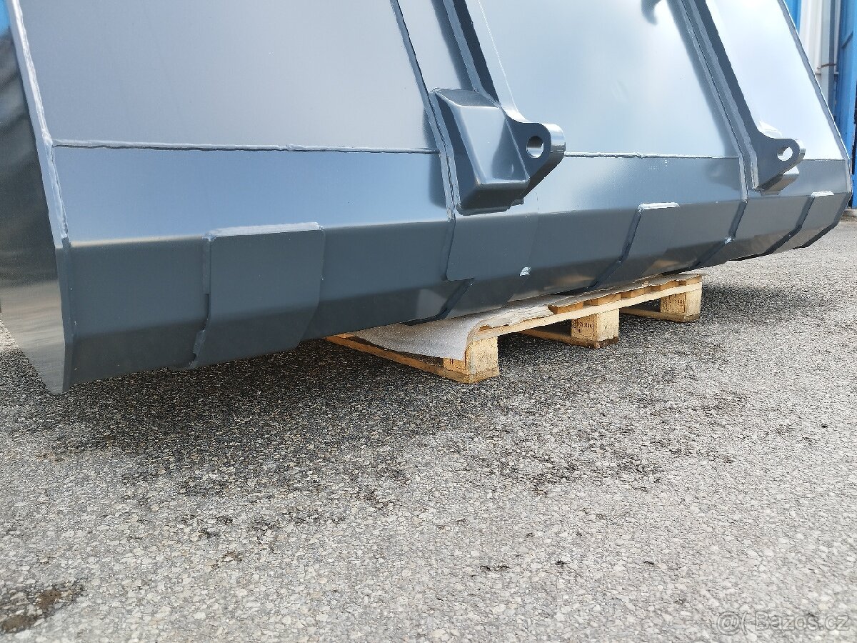 Nová nakládací lopata JCB (Q-fit) 2.5m3 - 5