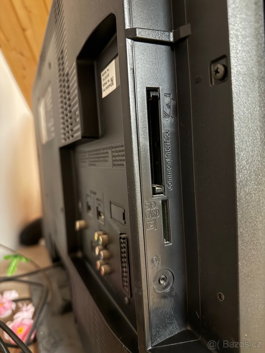 Televize Panasonic LCD TV 32” – model TX-L32C3E - 5