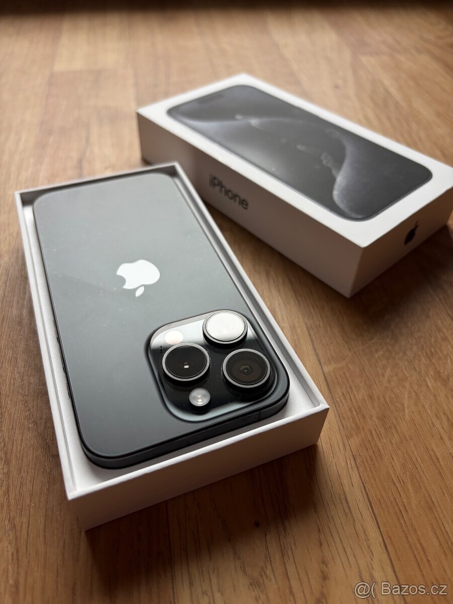 Apple iPhone 15 Pro 128GB černý - 5