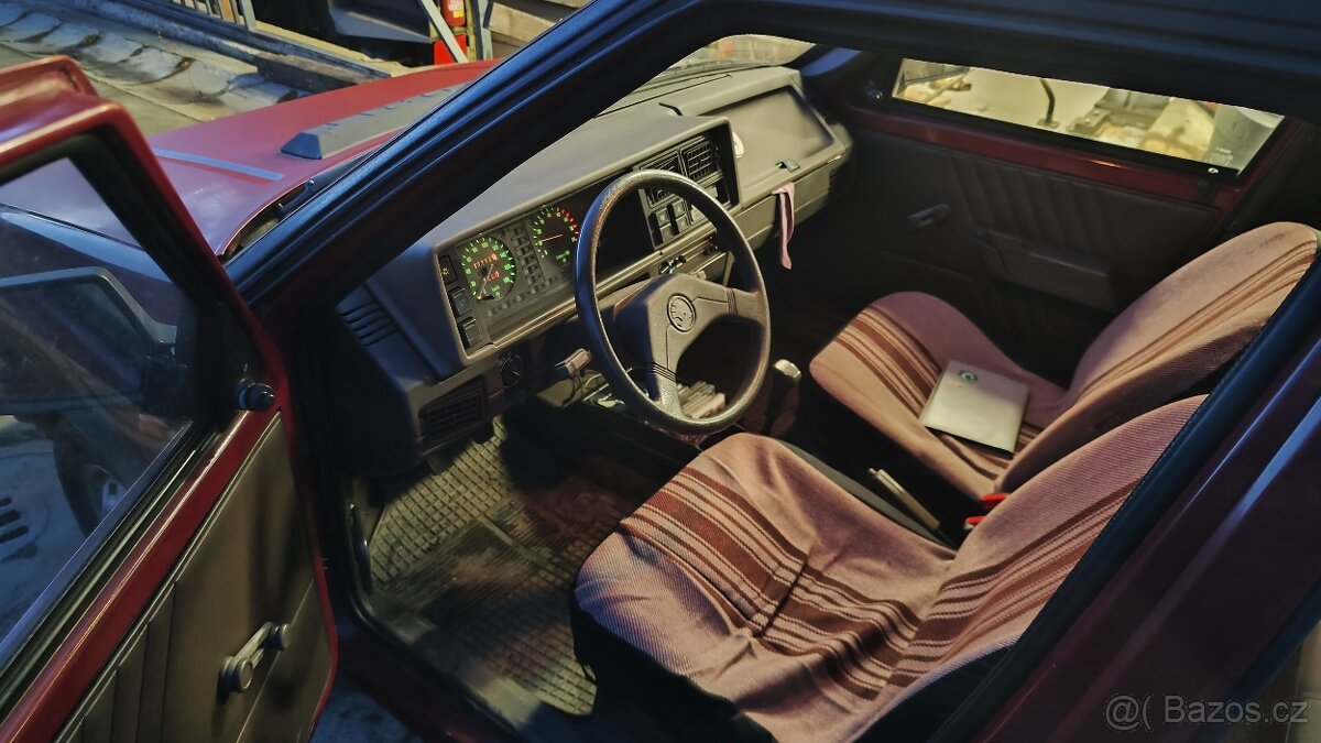 Škoda favorit 135L - 5