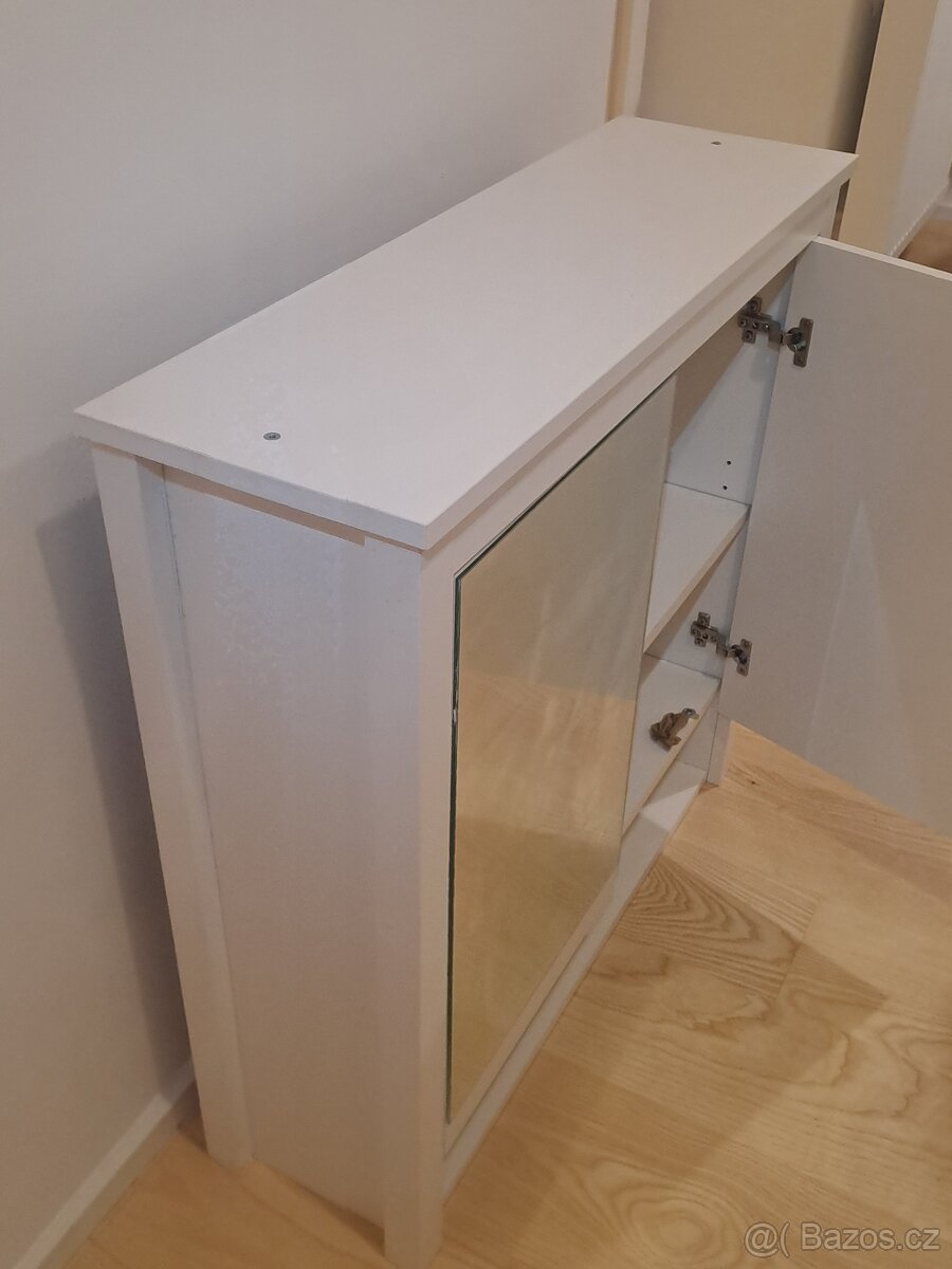 Koupelnova skrinka - 5