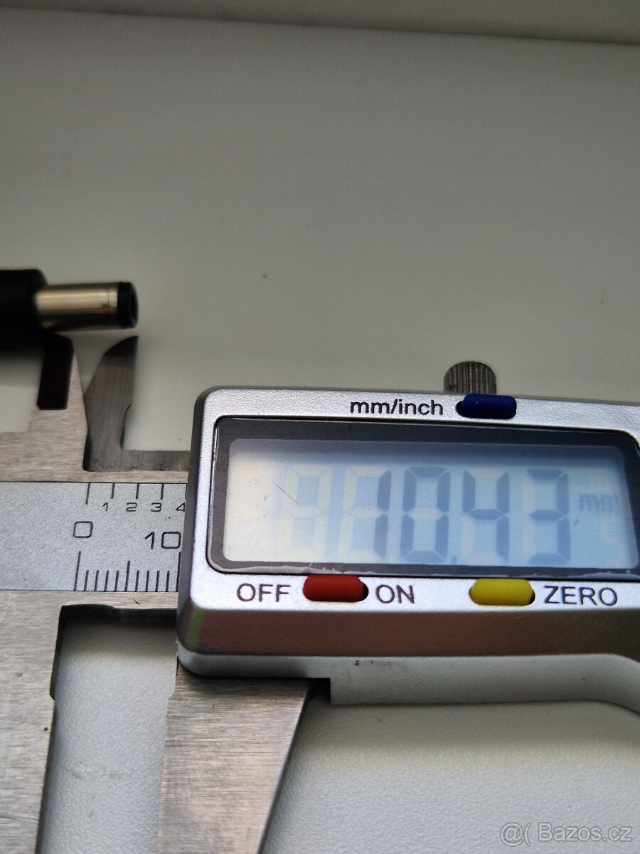 DC 5.5mm, 2.1mm - 5