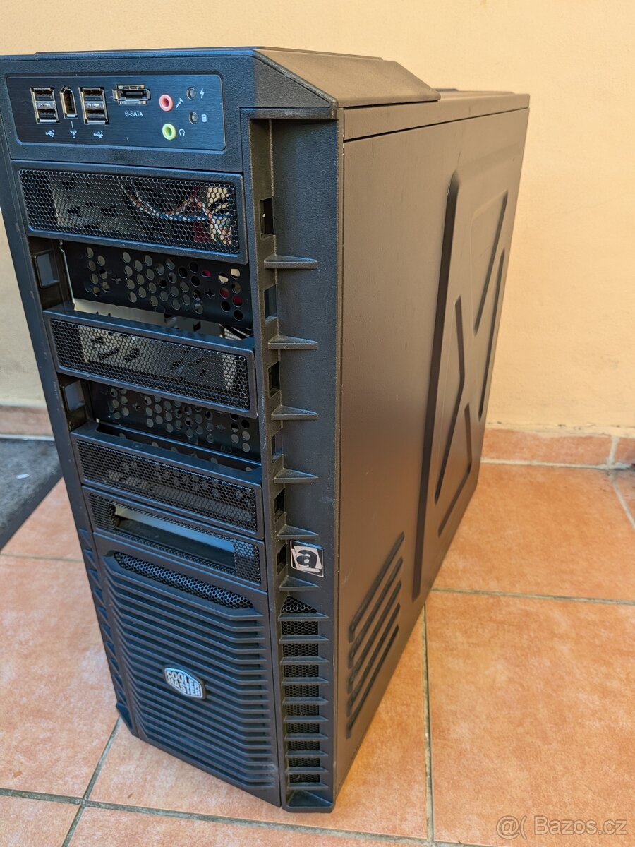 Ikonická PC skříň Full Tower Cooler Master HAF 932 - 5