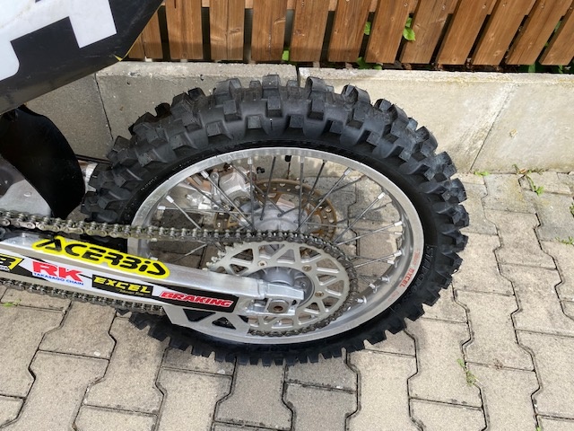 SUZUKI RM 125