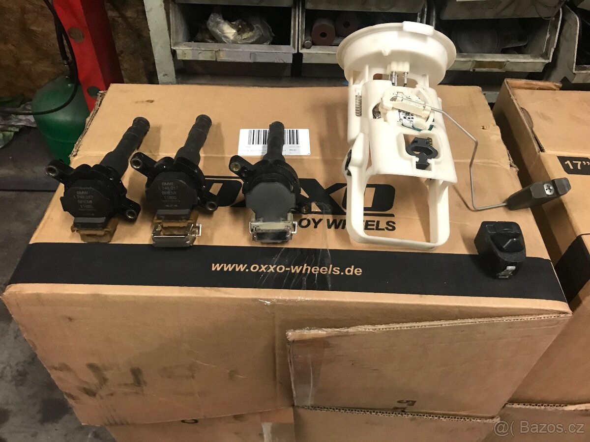 E46 330i Touring Spousta dílů - 5