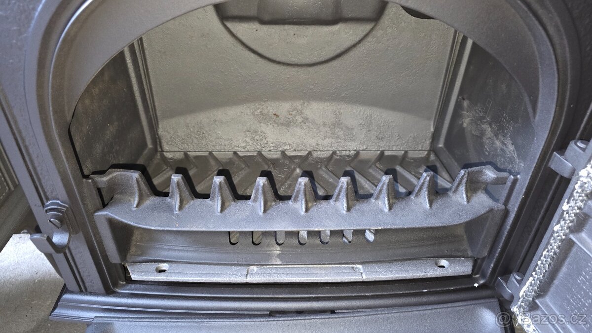 Litinová kamna Jotul F 3 černý lak - 5