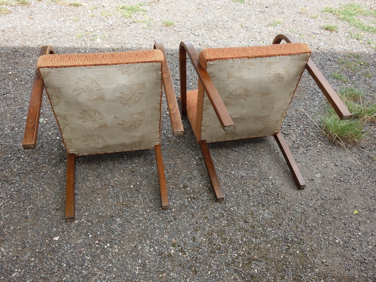 Dvě křesla, cena je dohromady - 5