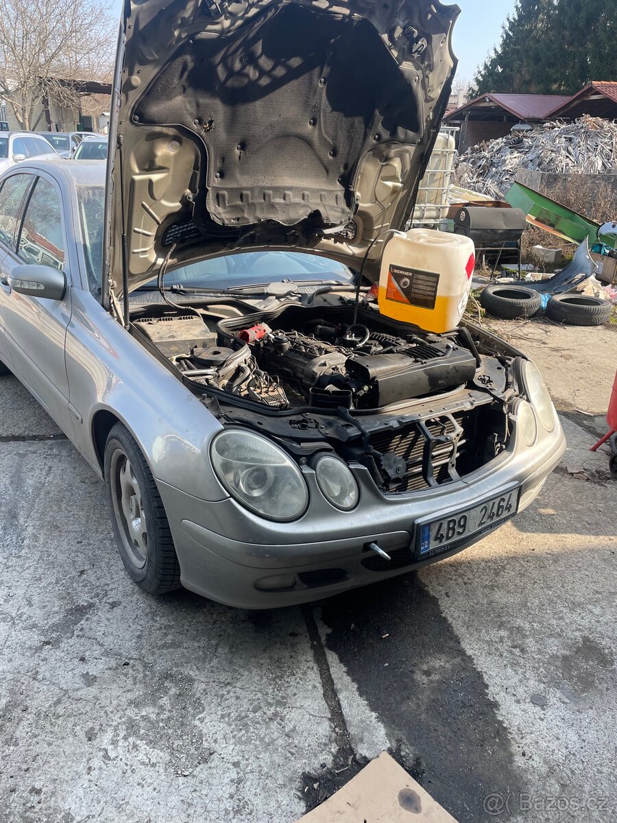 Mercedes w211 e200cdi díly - 5