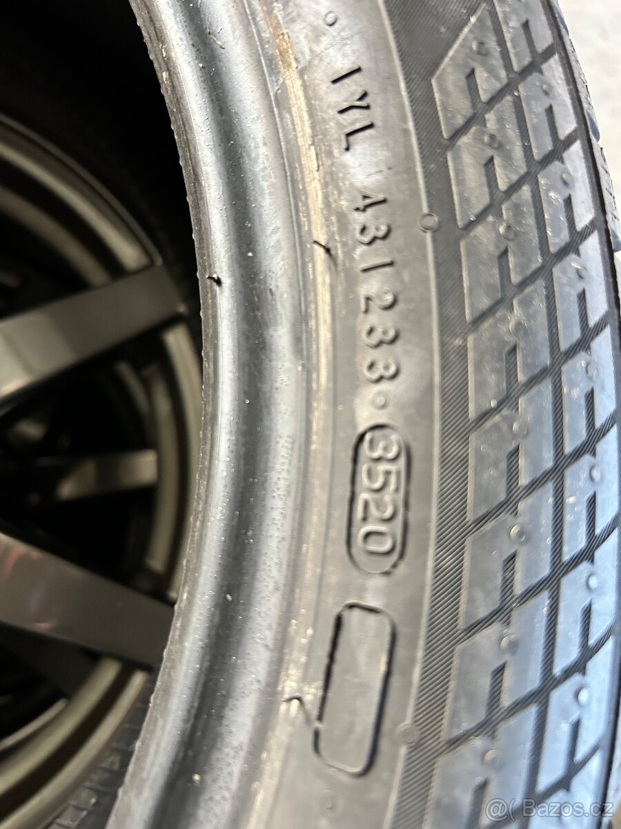215/50/19 zimní pneu - 5