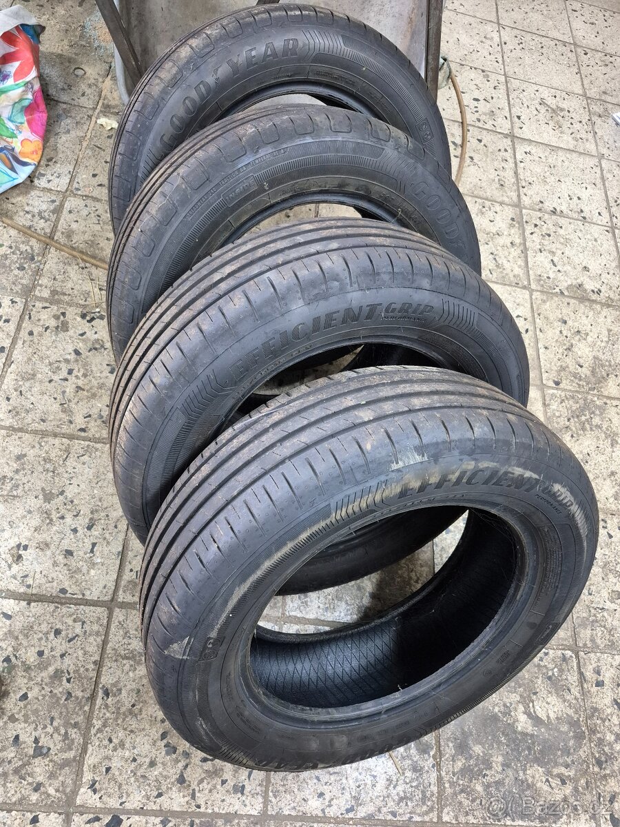 Pneumatiky Good Year 205/60/16 - 5