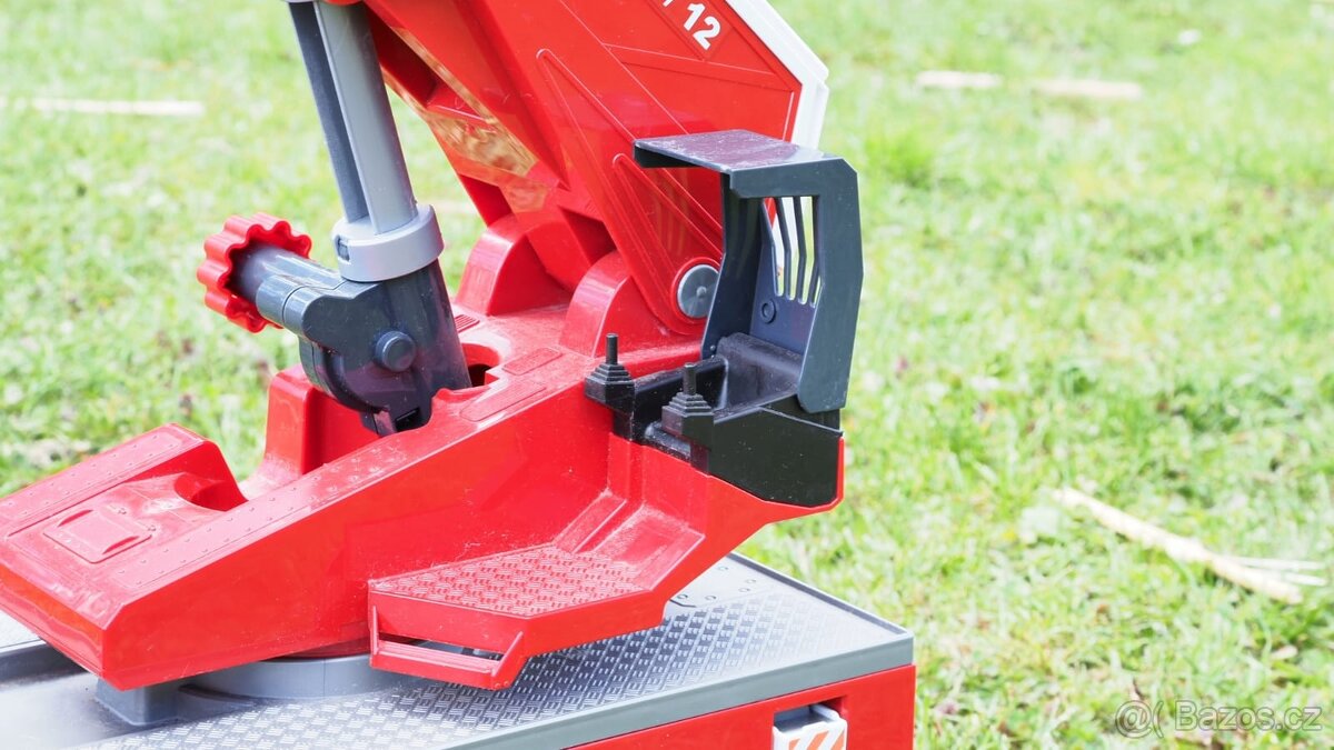 Bruder hasící auto - 5