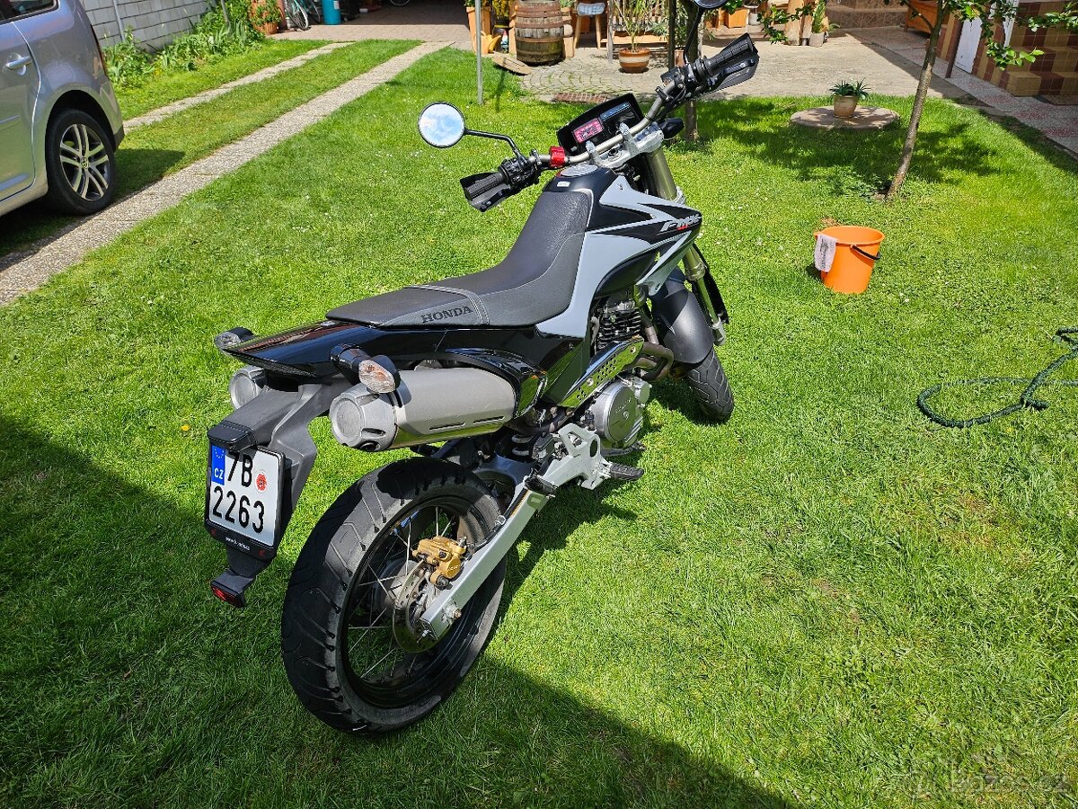 Honda fmx 650