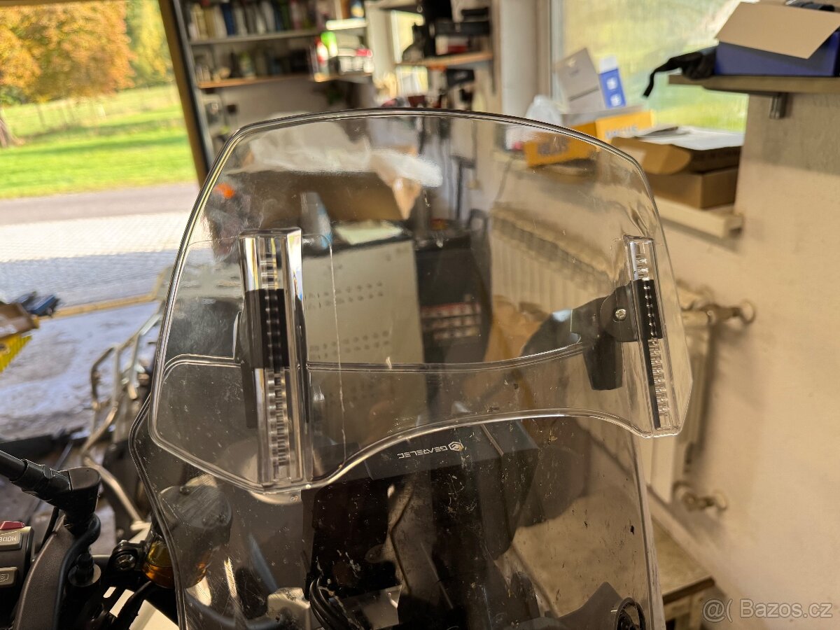 Přídavný štít na motorku ,deflektor - 5