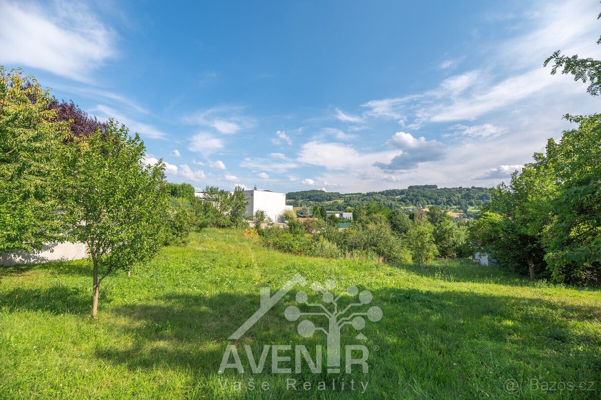 Prodej stavebního pozemku 2666 m², ev.č. 69459 - 5