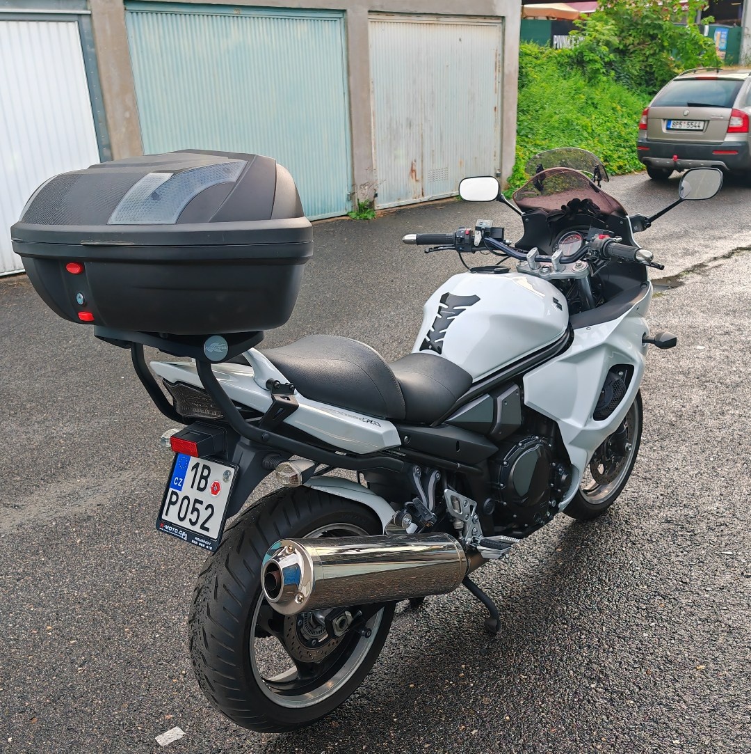 2012 Suzuki GSX 1250 FA nové gumy, olej - 5