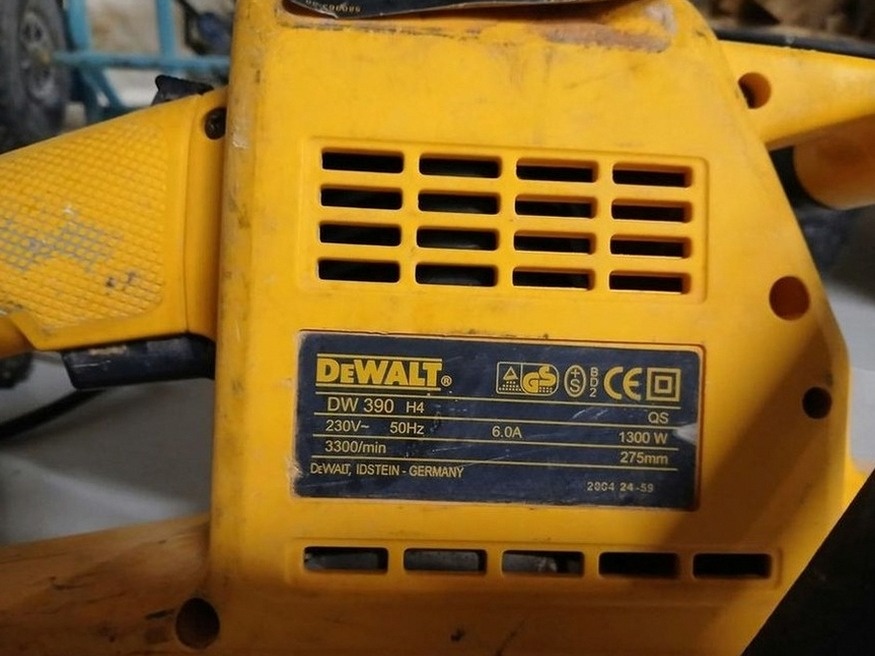 Dewalt Alligator pila DW 390 + náhradní listy - 5