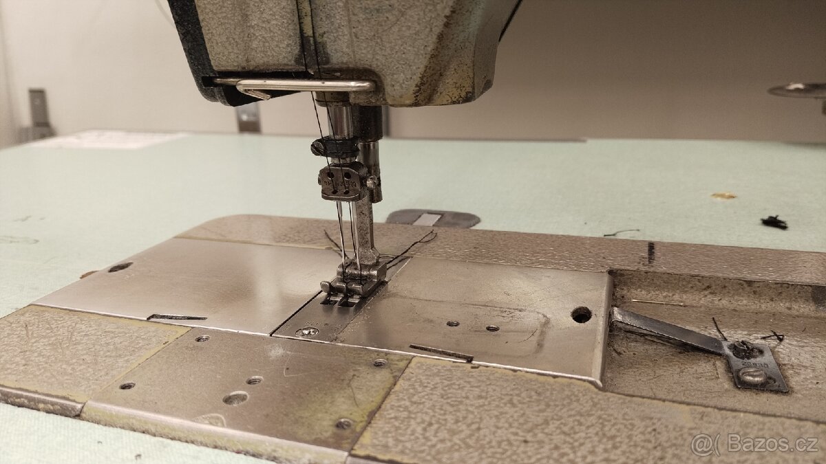 Průmyslový šicí stroj 2-jehlový PFAFF - 5