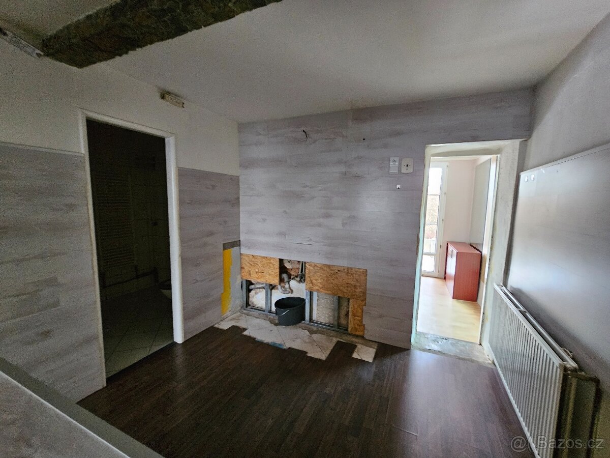 Dům, 4+1, 2 koupelny - 5