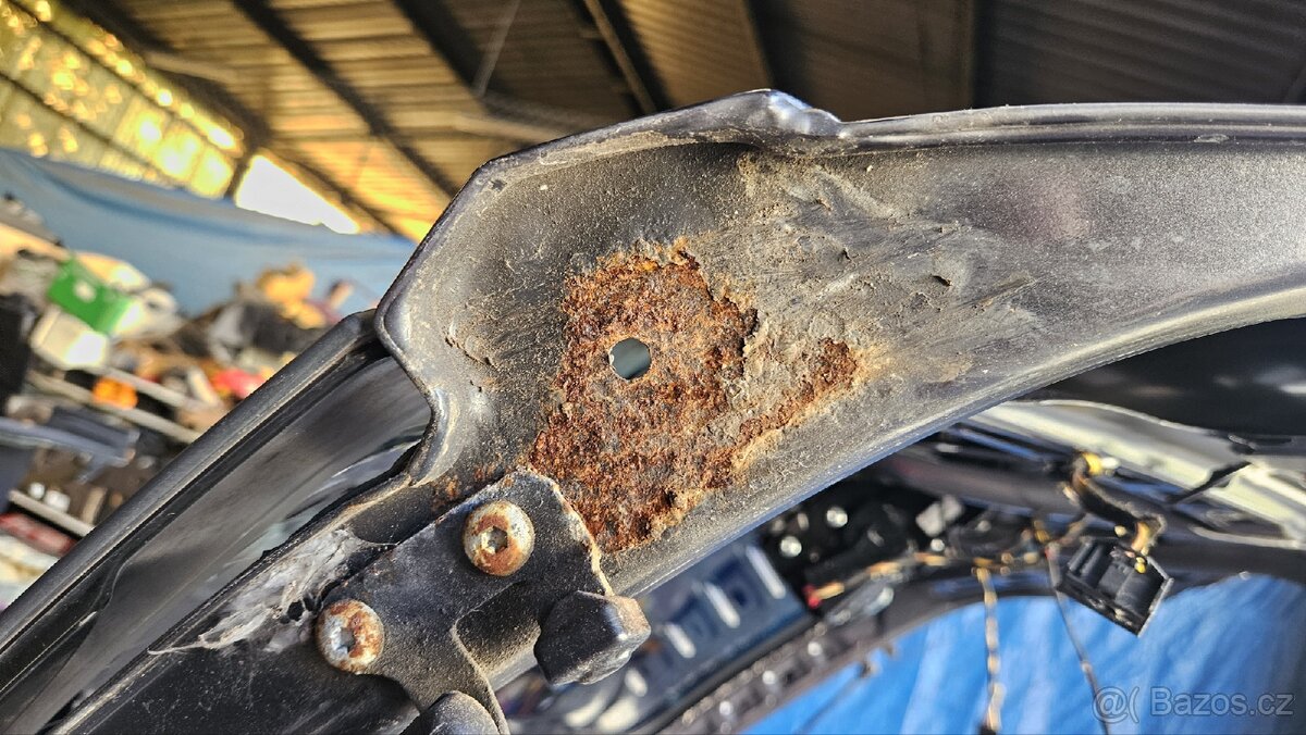 BMW e91 viko kufru - 5