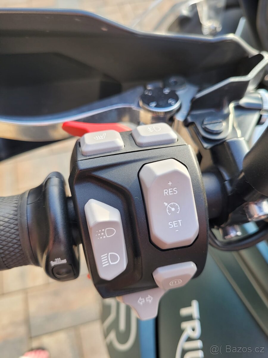 Triumph Tiger XCA 800 - 5