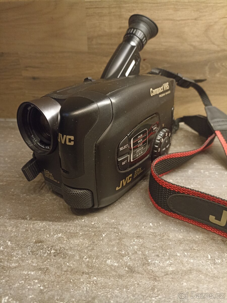 Retro JVC GR-AX270 videokamera - 5