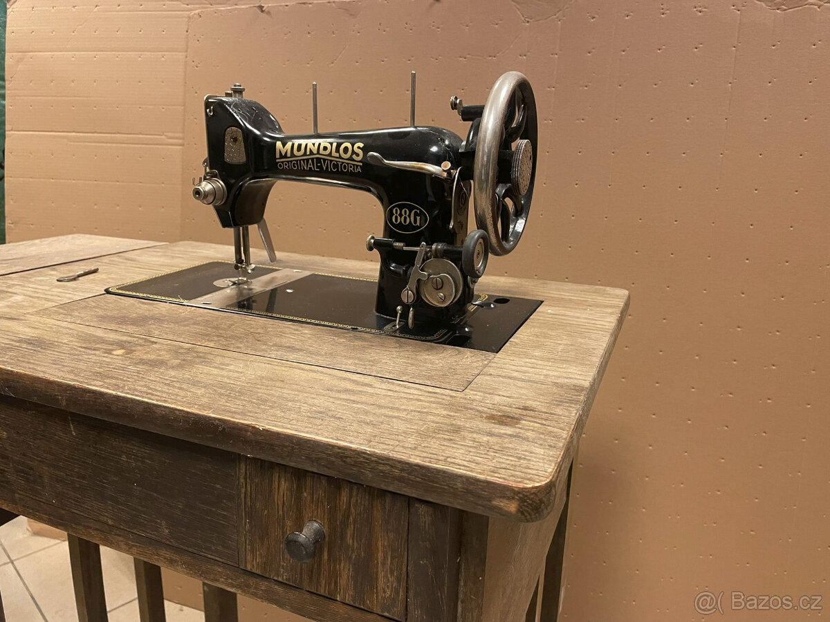 Starý šicí stroj Mundlos Victoria 88G - 5