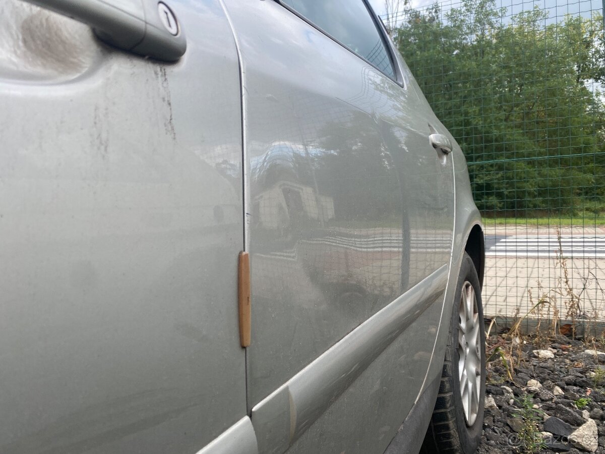 Peugeot 307 1.6 (HDi 80kW) 2006 - celek na díly - 5