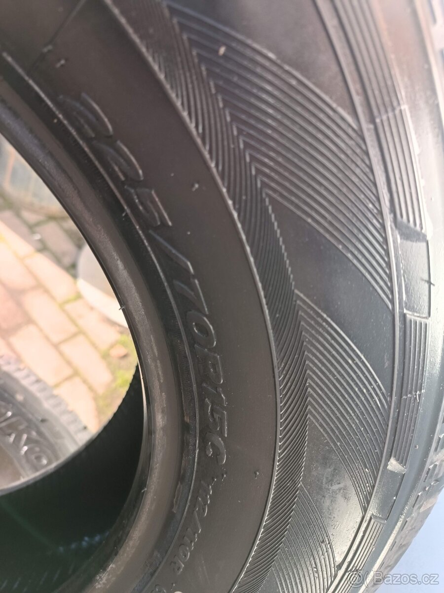 501. NEJETÉ Zimní dodávkové pneumatiky Hankook 225/70/15C - 5