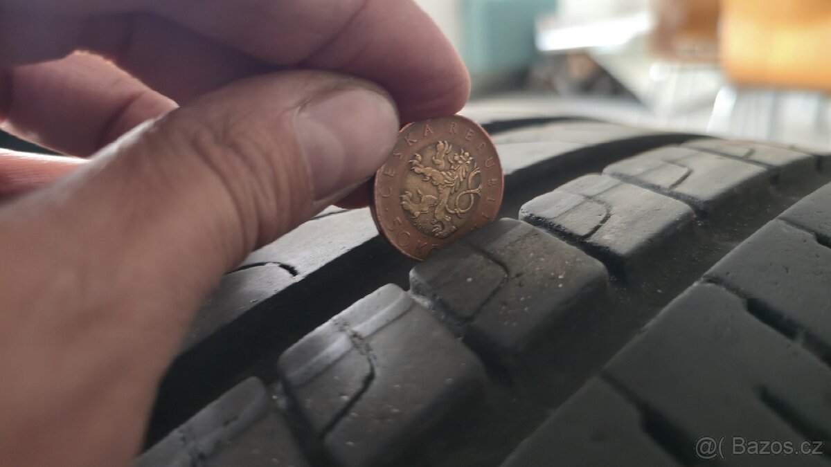 Prodám 4x Pirelli Scorpion verde 235/50 r19 - 5