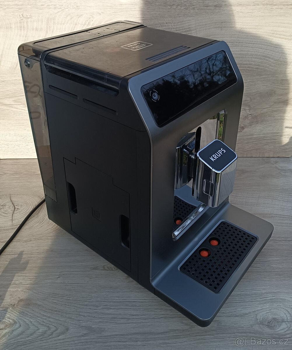 Automatický kávovar KRUPS EA894T10 - se zárukou - 5