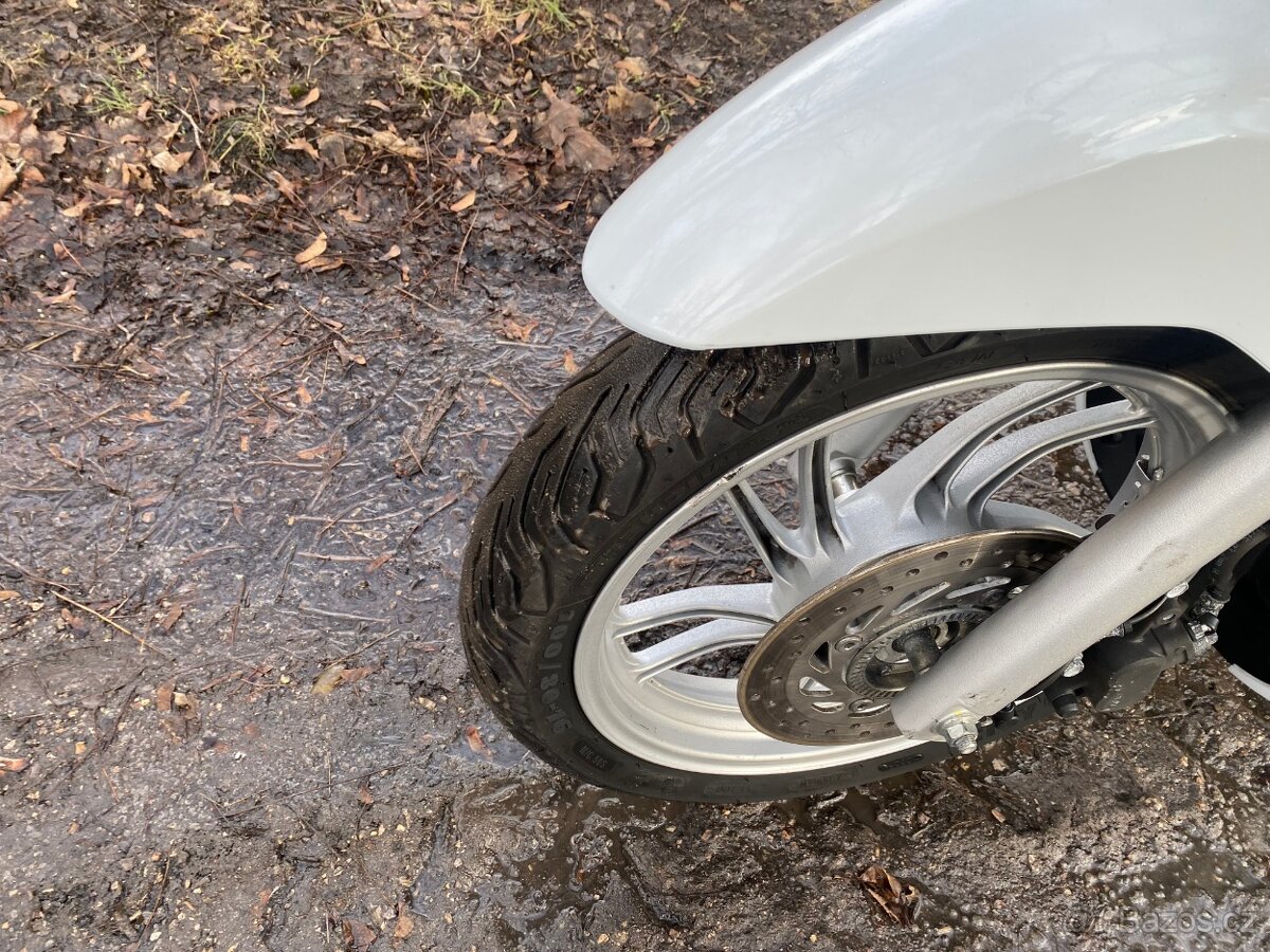 Honda SH 125 (2015) ABS - 5