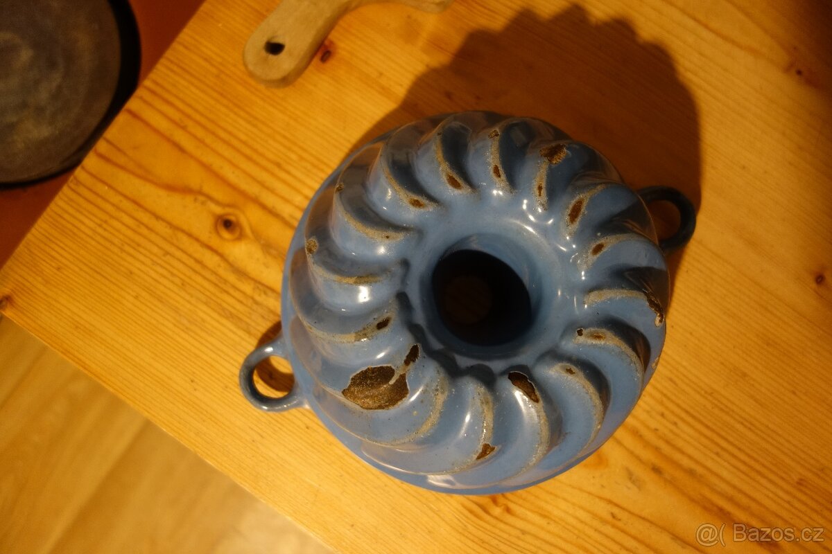 Litinová forma na bábovku - 5