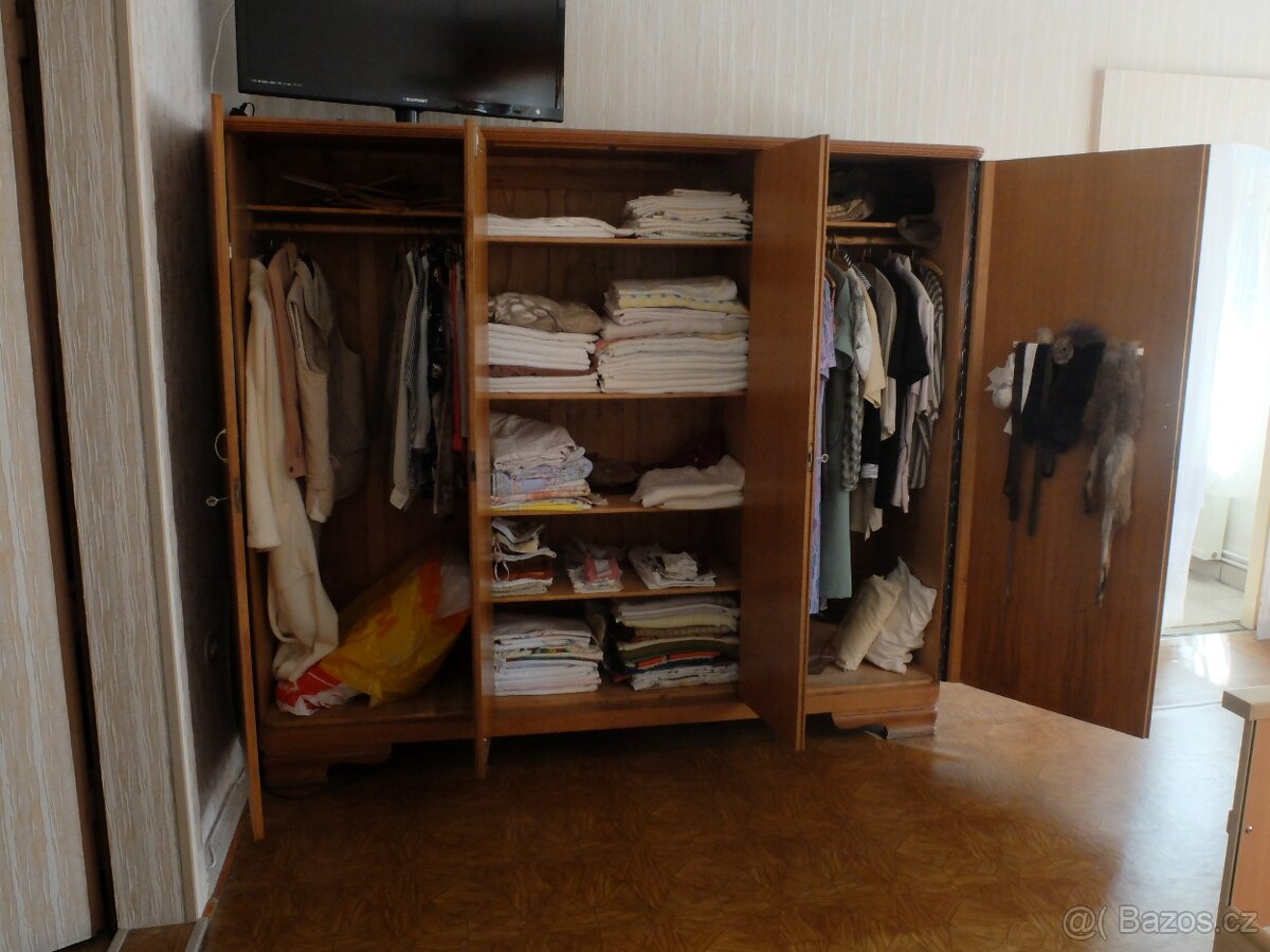 Starožitná skříň velká 30.léta 220x188x62cm - 5