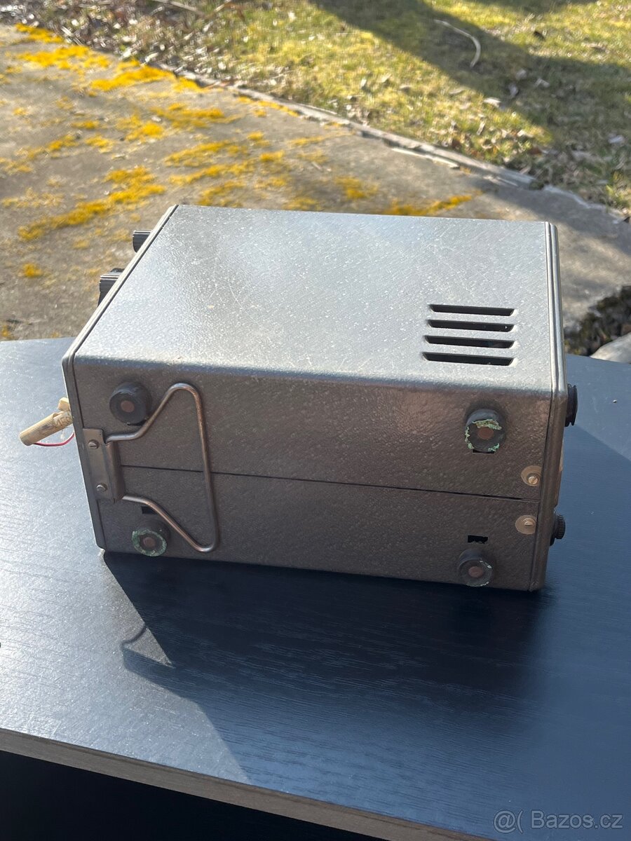 Osciloskop Tesla – zachovalý a funkční - 5