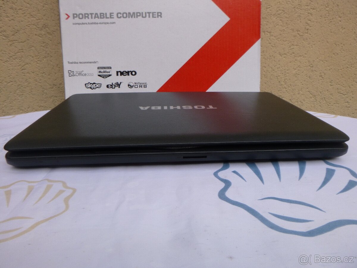 prodám notebook Toshiba - 5