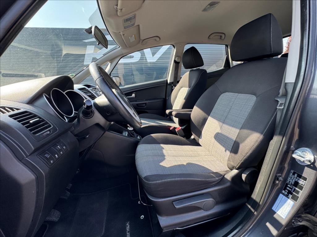 Kia Venga 1,6 (2012) - 5
