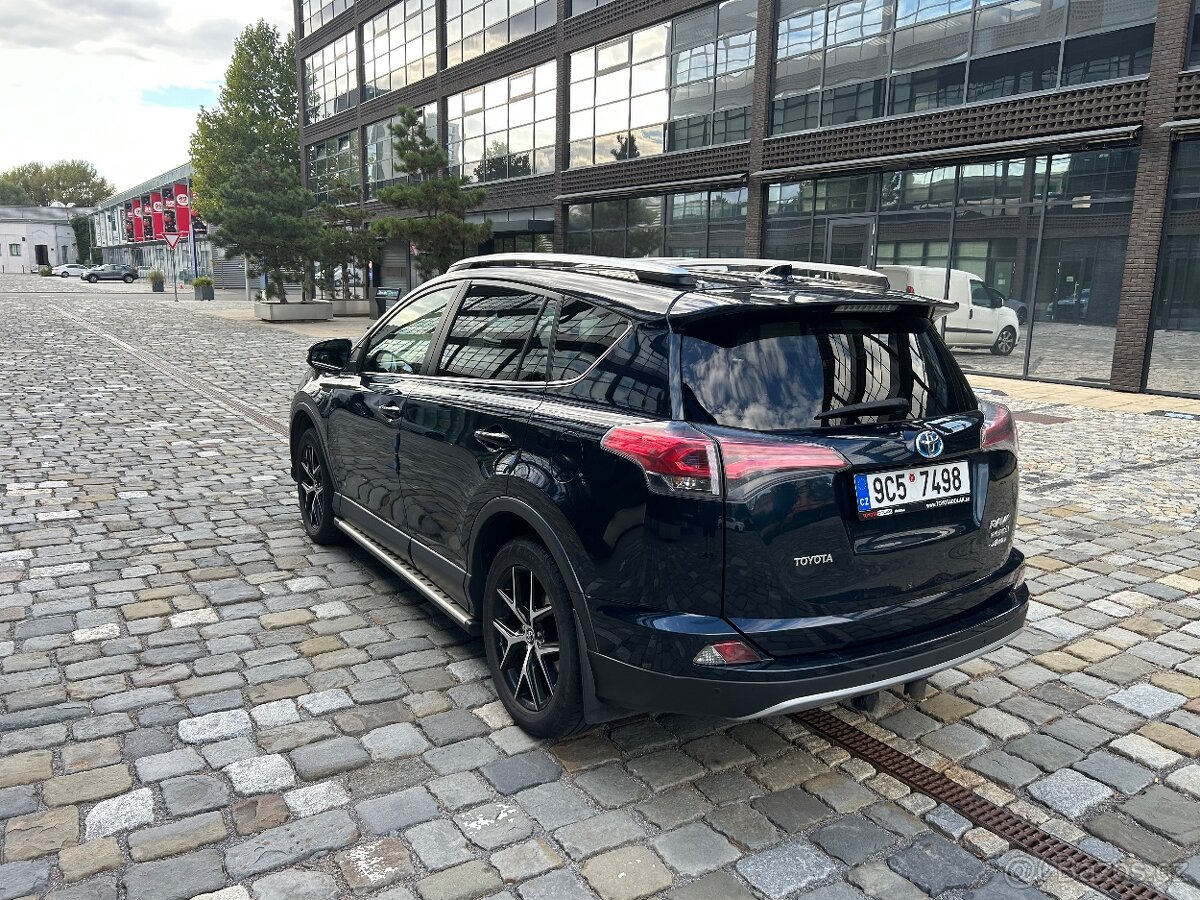 Toyota RAV4 Hybrid - číst celé - 5