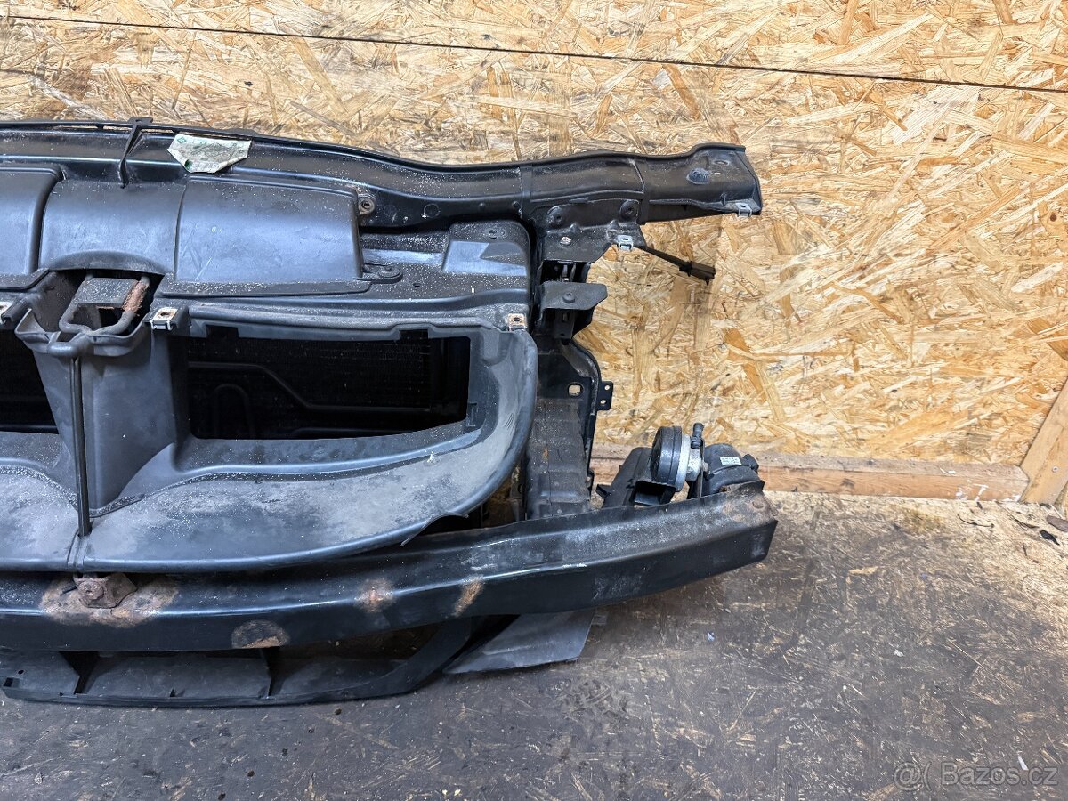 CHLADIČOVÁ STĚNA BMW E91 320D - 5