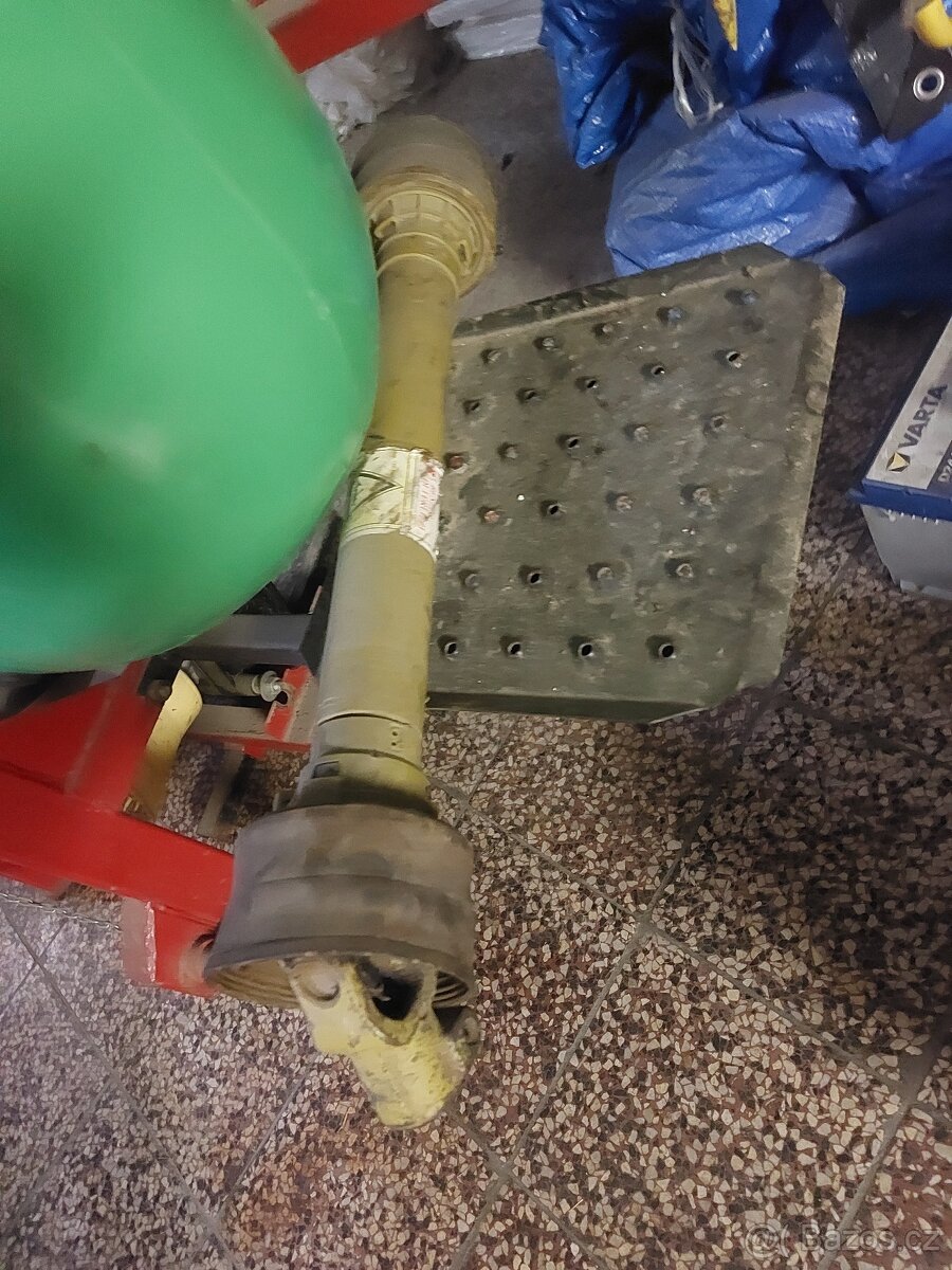 Nesený postřikovač KWAS 400l - 5