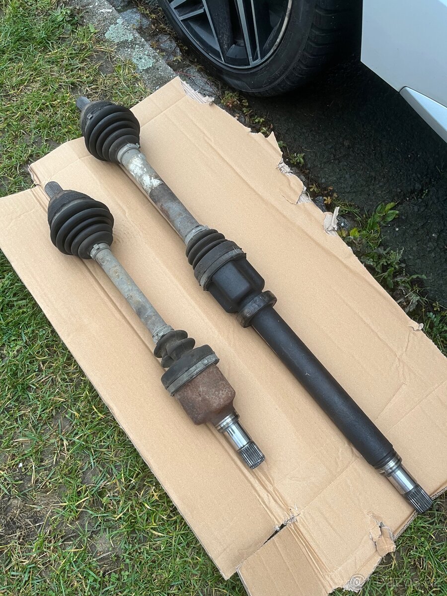 Ford Focus II 1.8 tdci díly - 5