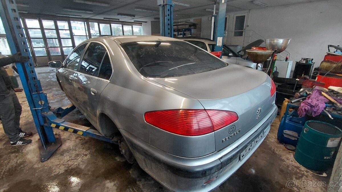 PEUGEOT 607 2.2i - 5