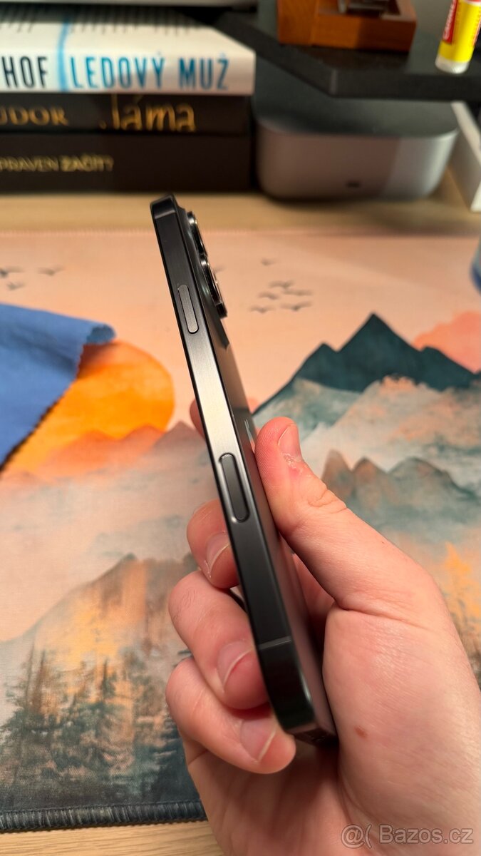 iPhone 16 Pro Max 512GB Black Titanium – top stav - 5