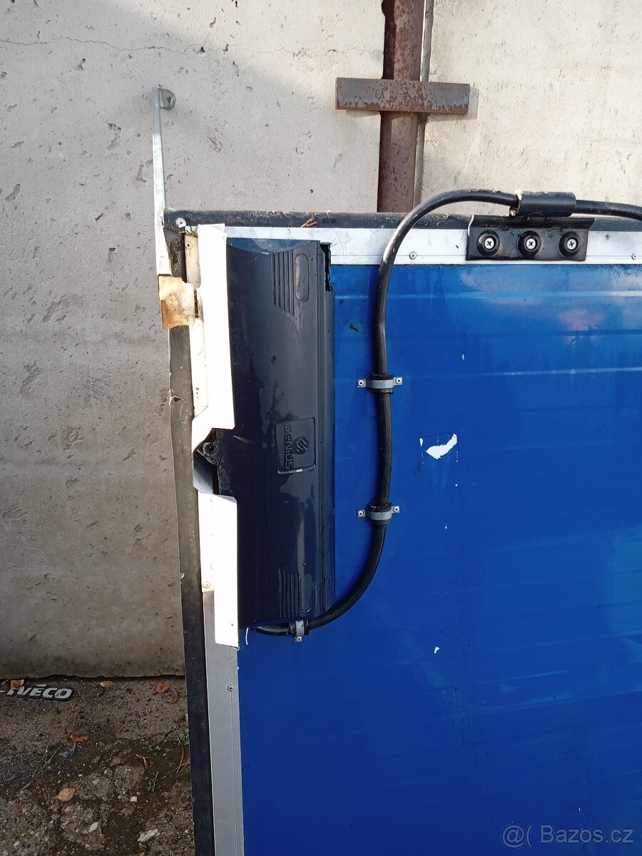 třídílná sekční vrata - 5