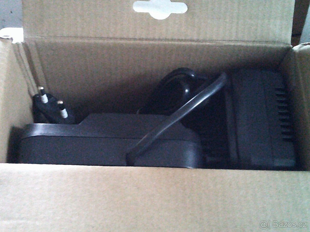 Aku vrtačka Einhell + sada nabíječky + baterie navíc - 5