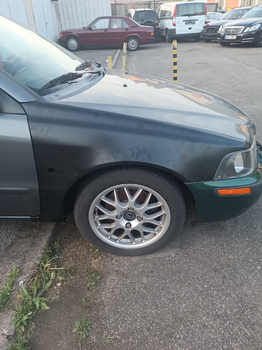 Blatníky Volvo V40 a S40 2000-2004 (pofaceliftu) - 5