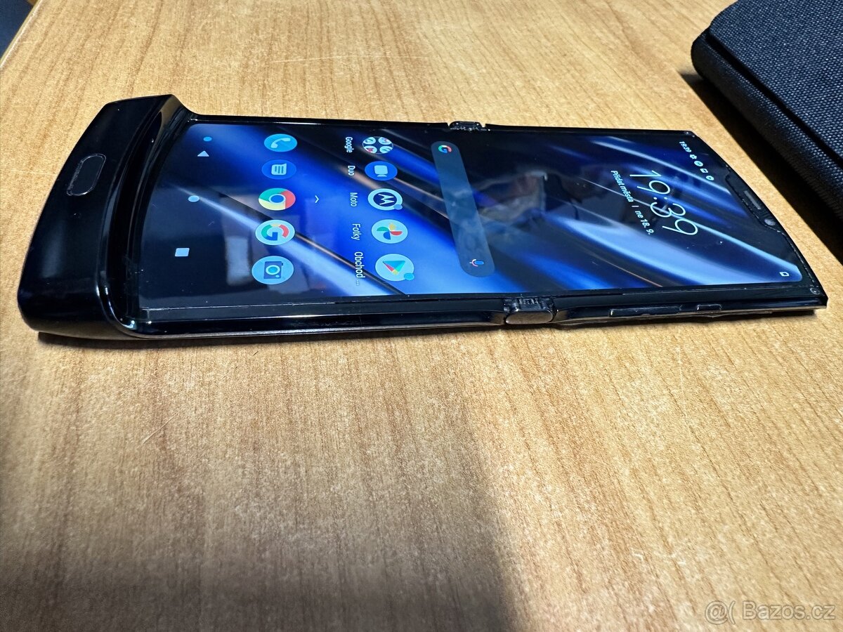 Motorola Razr XT 2000 128 GB - 5