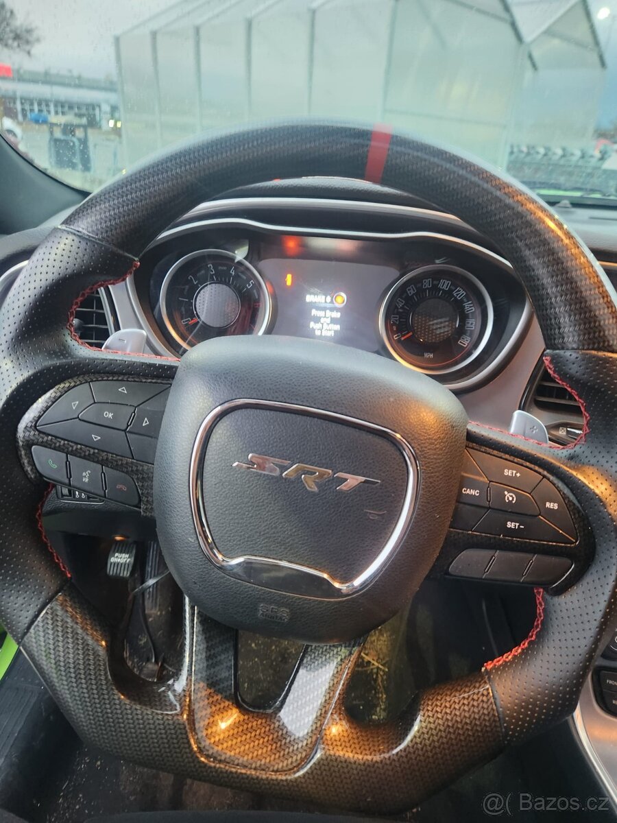 Dodge Challenger SRT 6,4 HEMI scat pack - 5