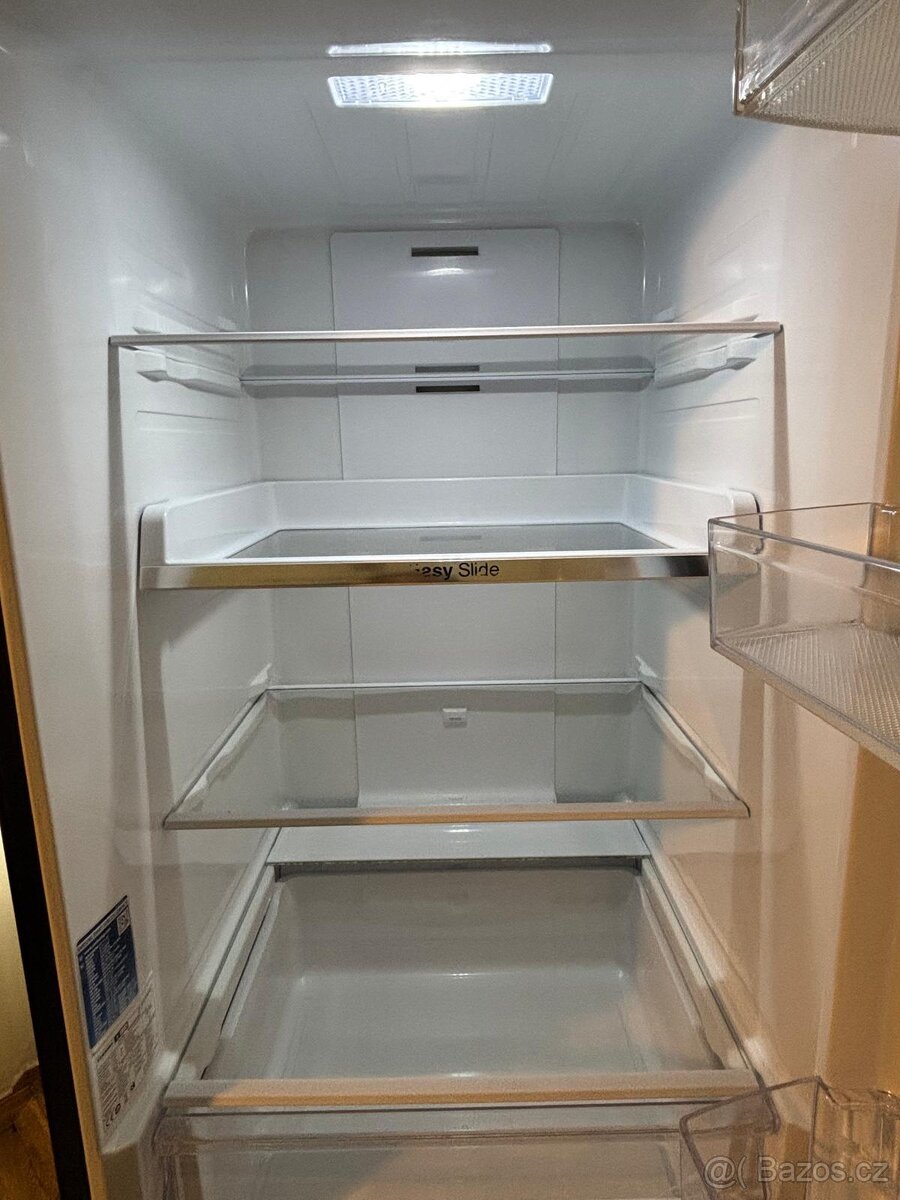 Lednice Samsung na prodej – velmi dobrý stav - 5