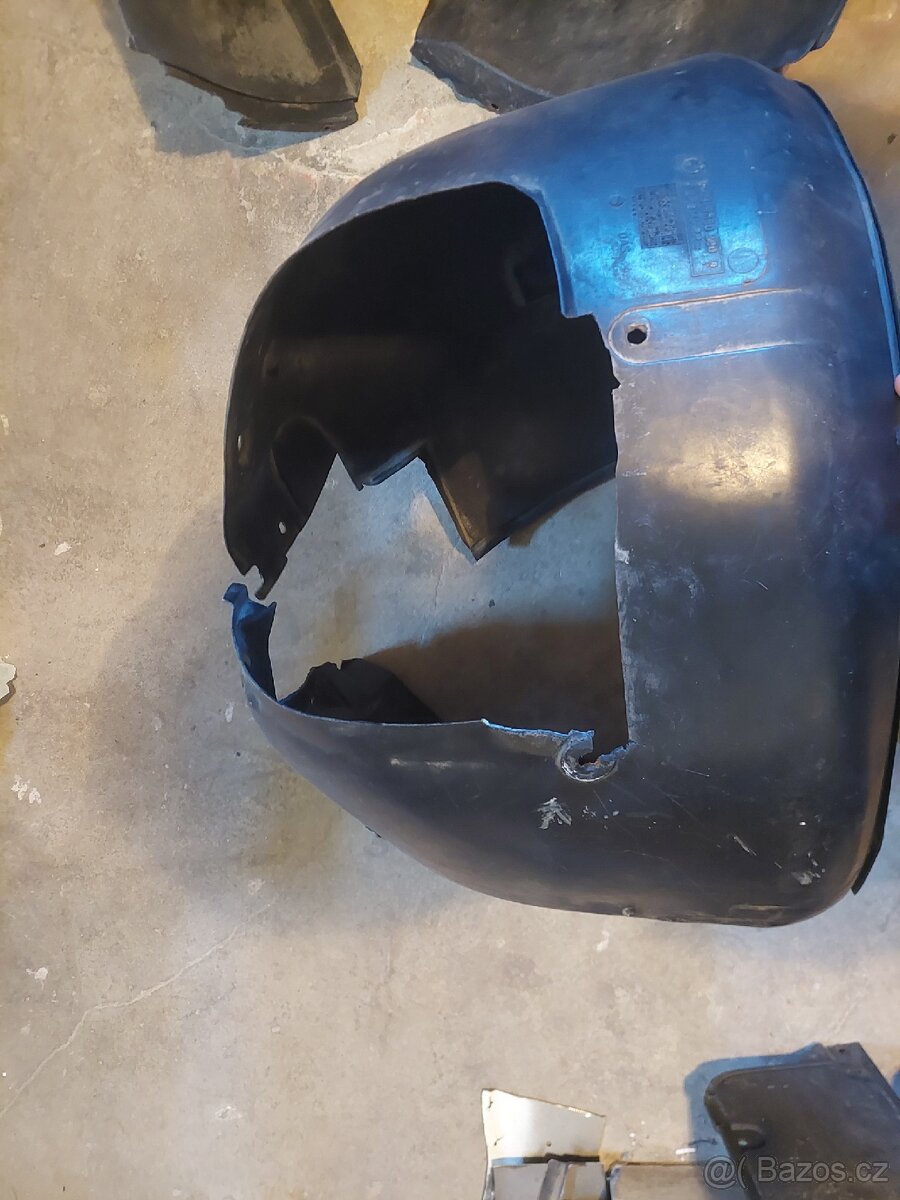 BMW 7 e38 přední podběhy - 5