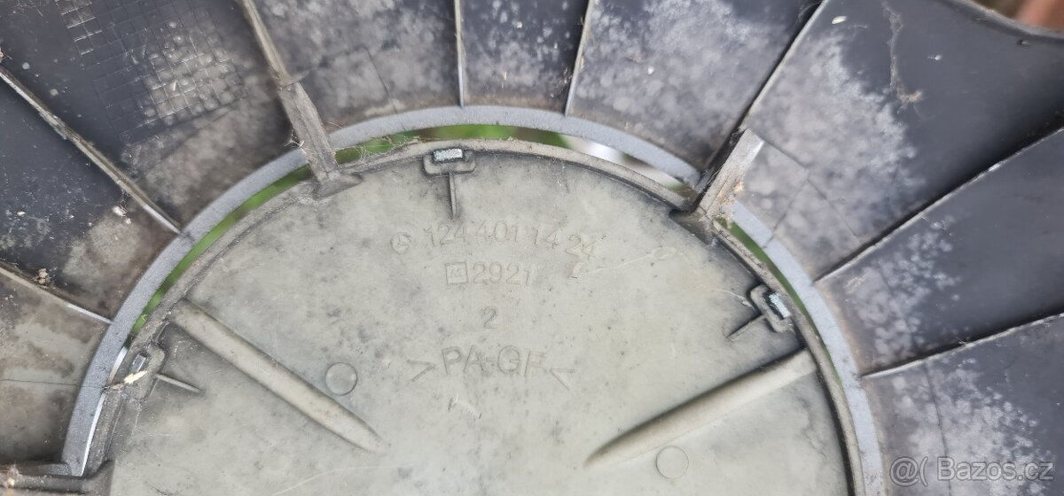 Poklice originál Mercedes-Benz - 15" - 5